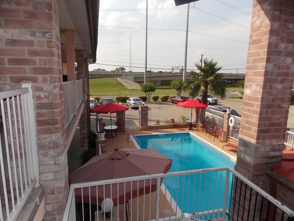 Econo Lodge Inn & Suites Downtown San Antonio Exterior foto